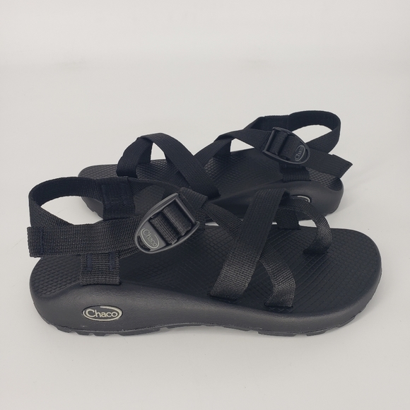 Chaco Z/2 Classic in Black - Picture 4 of 9